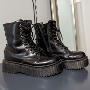 Jeffrey Campbell Sopas Lugged Platform Boot